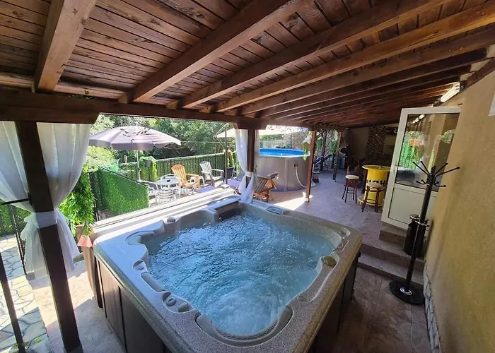 Gæstehus бовъ 4*